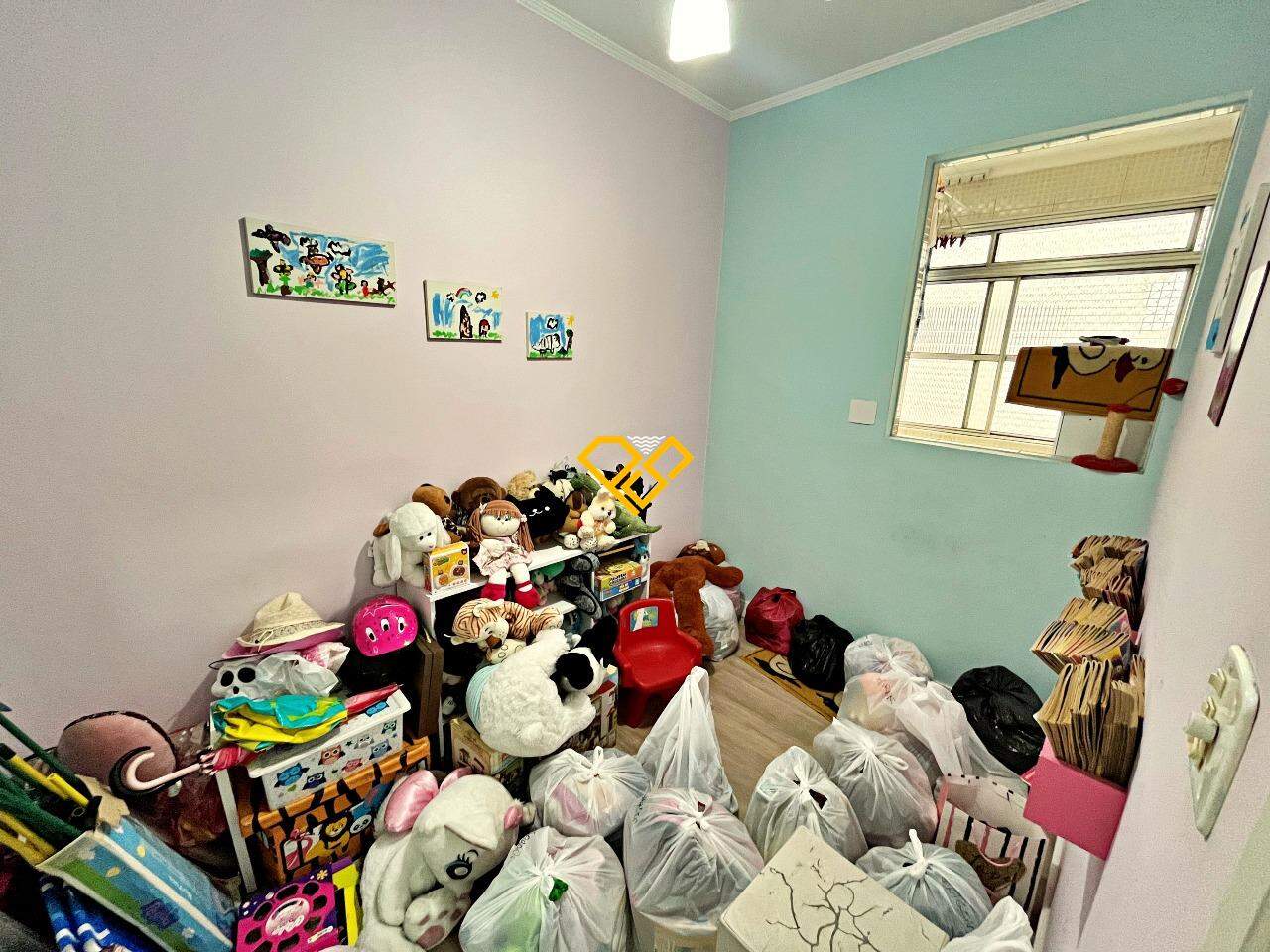Apartamento à venda no Campo Grande: Dependência revertida