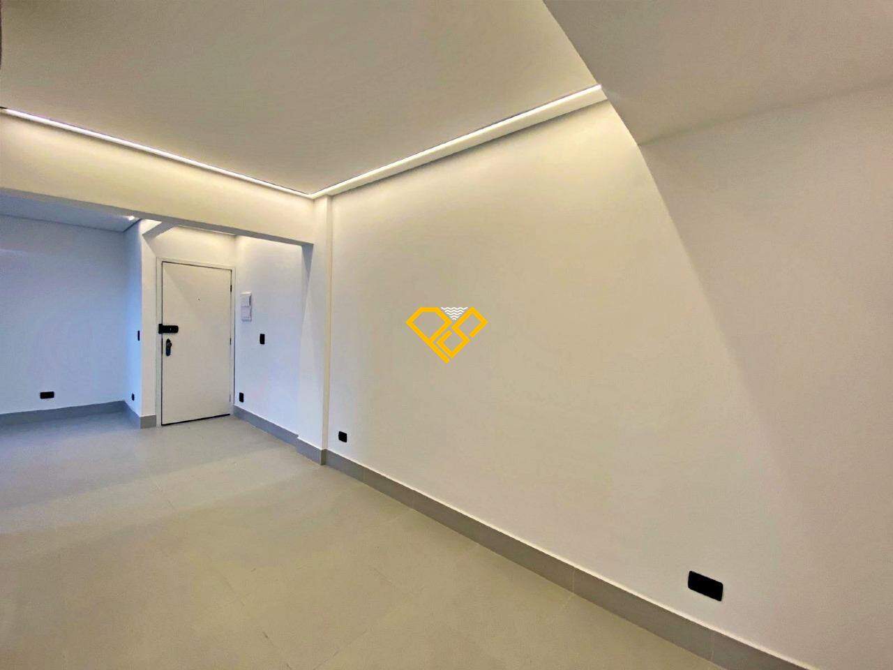Apartamento à venda no Ponta da Praia: Sala