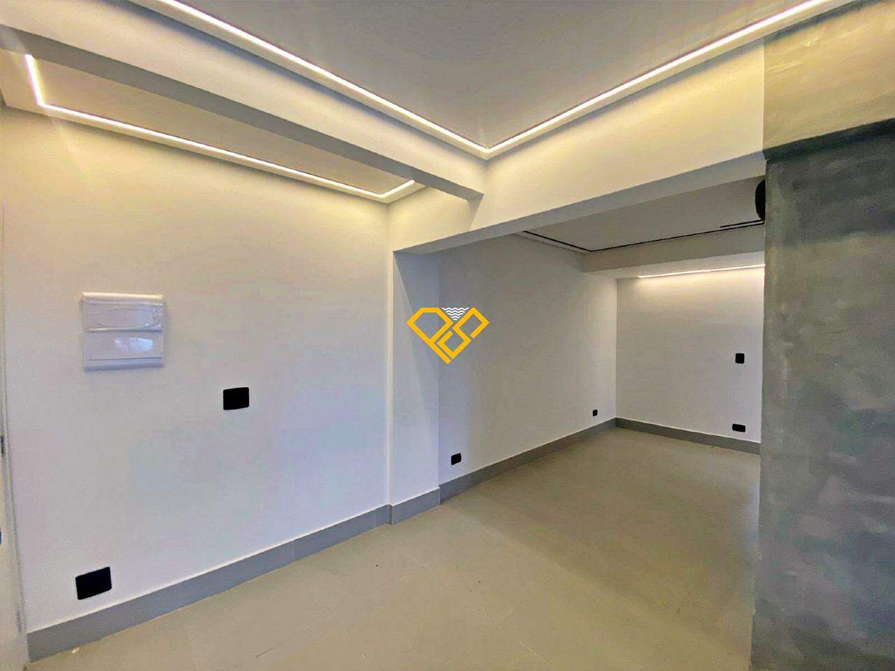 Apartamento à venda no Ponta da Praia: Sala