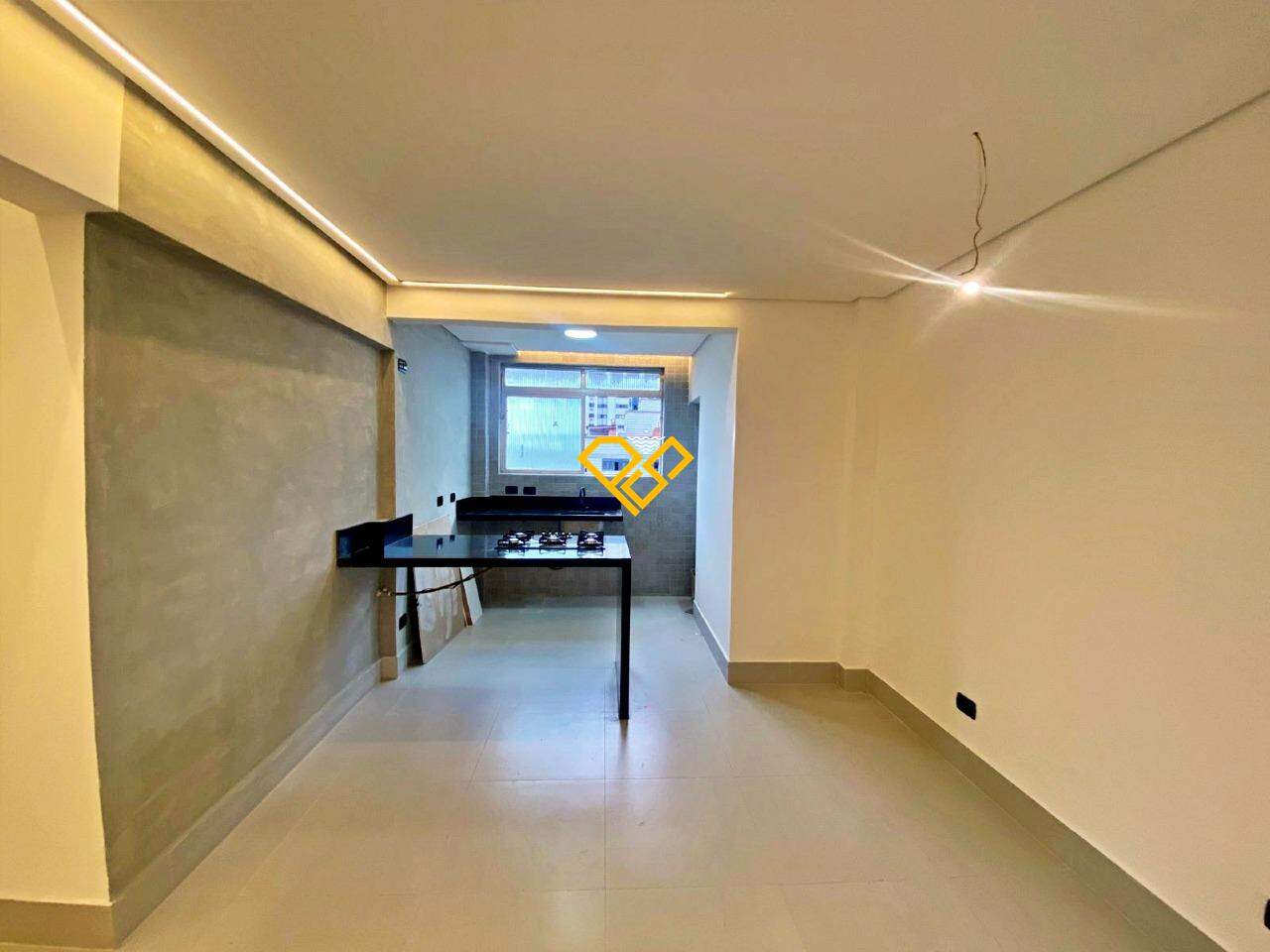 Apartamento à venda no Ponta da Praia: Sala e cozinha integrada