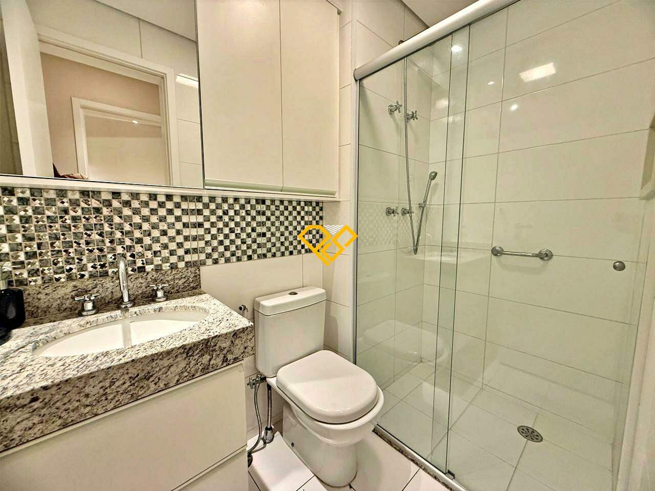 Apartamento à venda no Ponta da Praia: Wc social