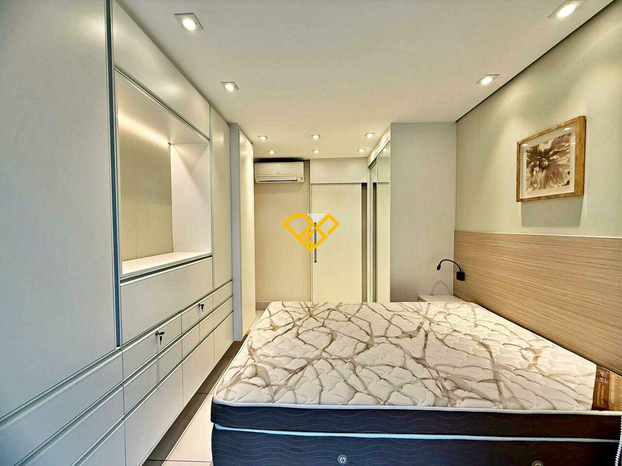 Apartamento à venda no Ponta da Praia: Dormitório 1 - suíte