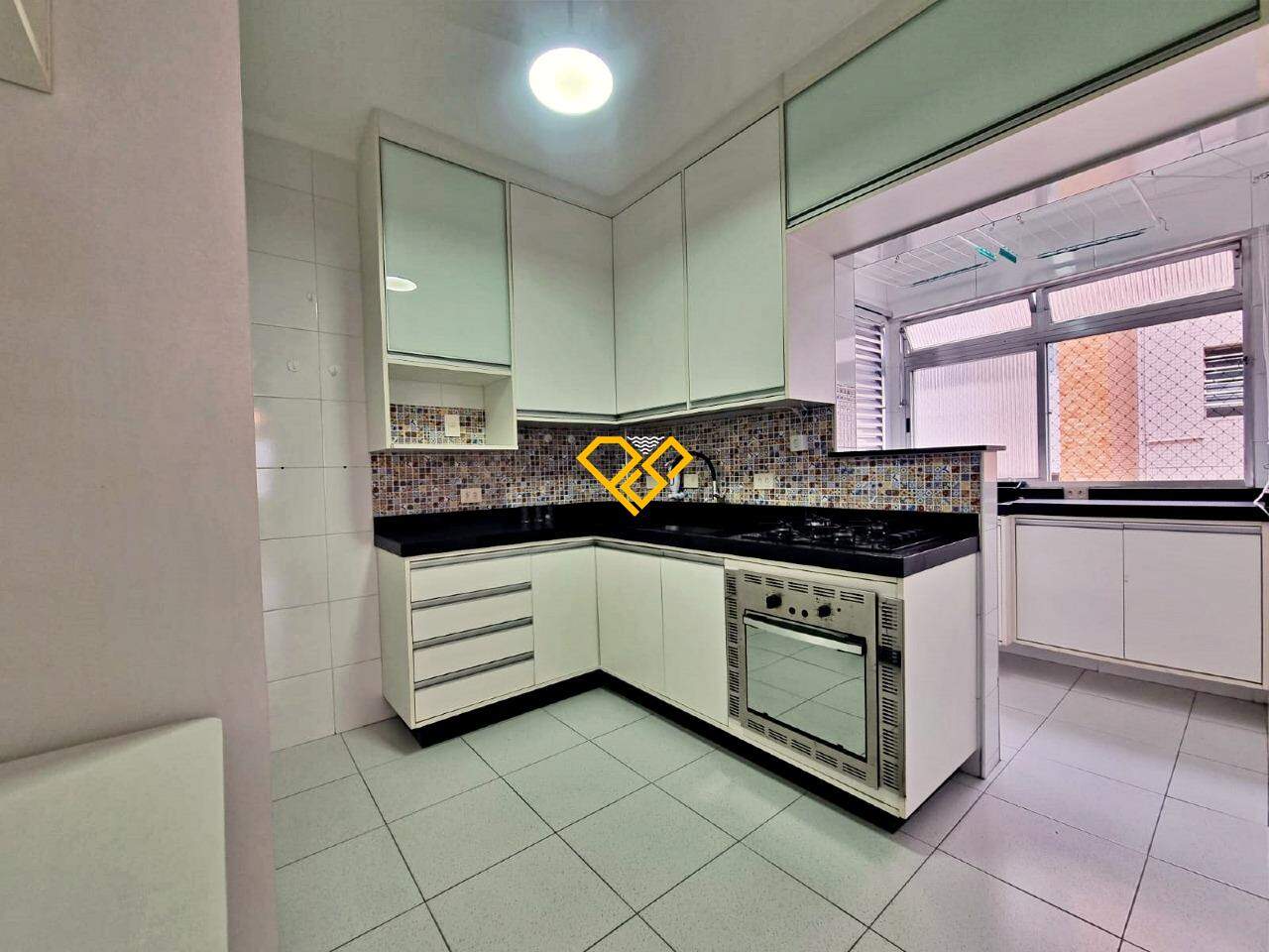 Apartamento à venda no Ponta da Praia: Cozinha