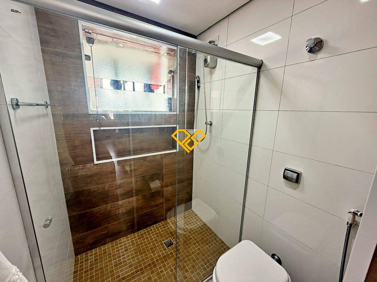 Apartamento à venda no Ponta da Praia: Wc ocial