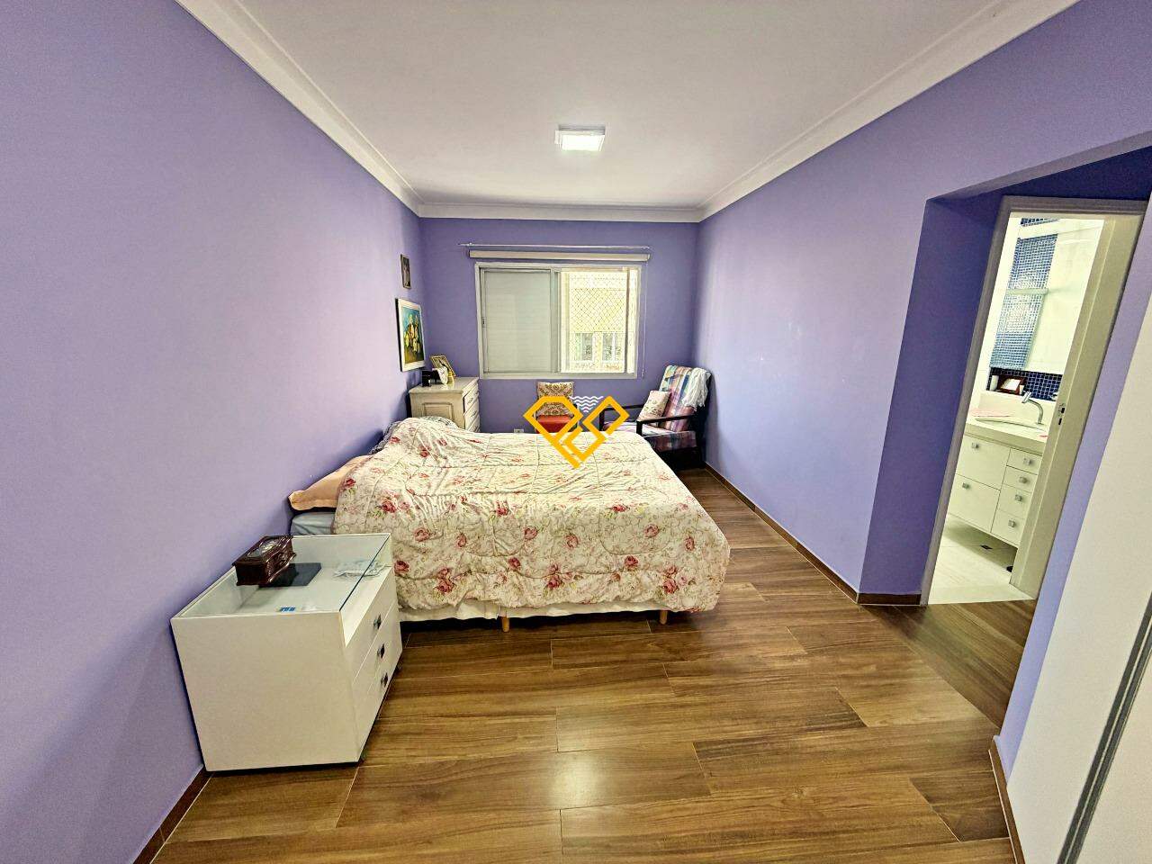 Apartamento à venda no Ponta da Praia: Dormitório 1 - suíte