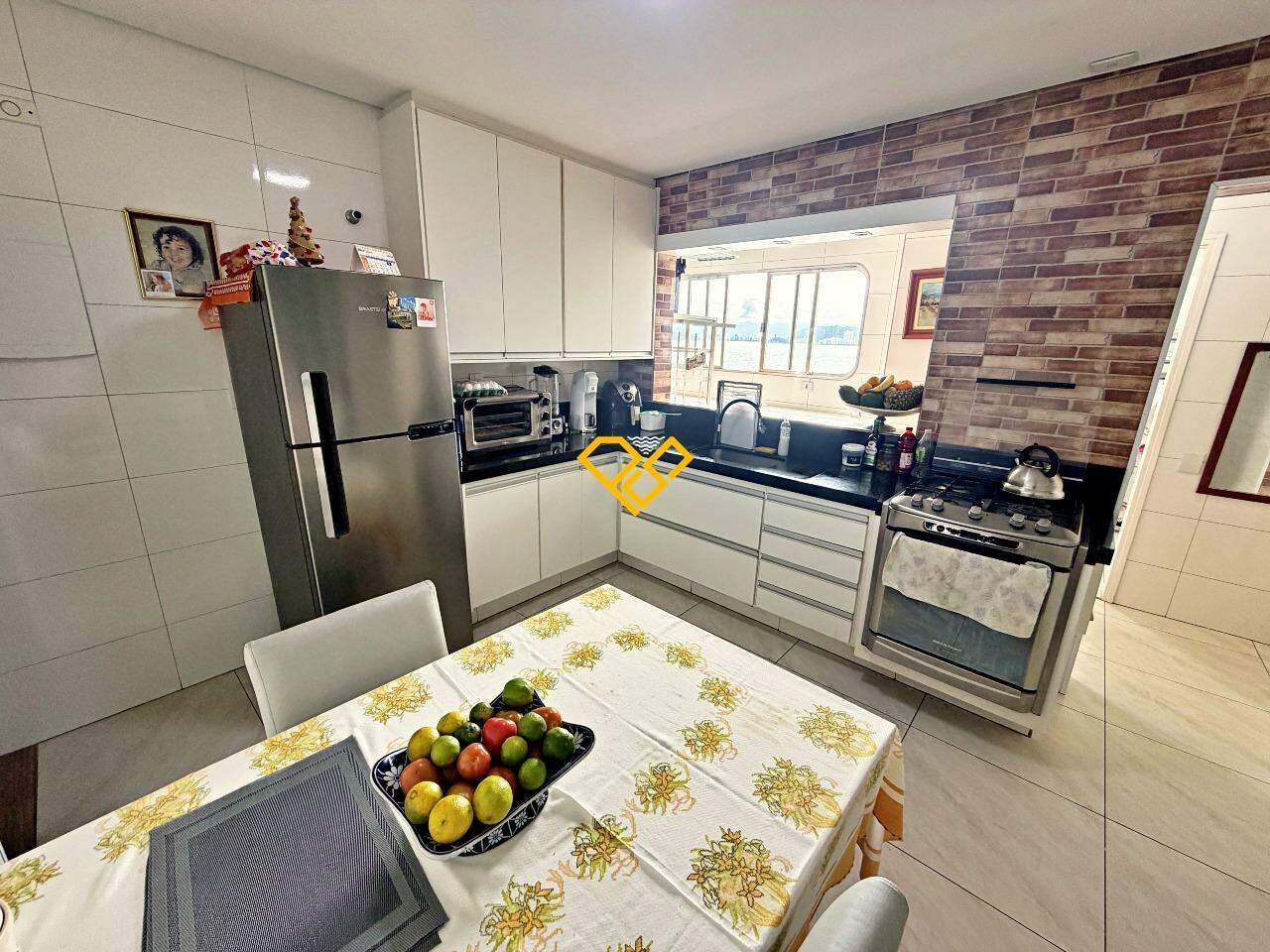 Apartamento à venda no Ponta da Praia: Cozinha