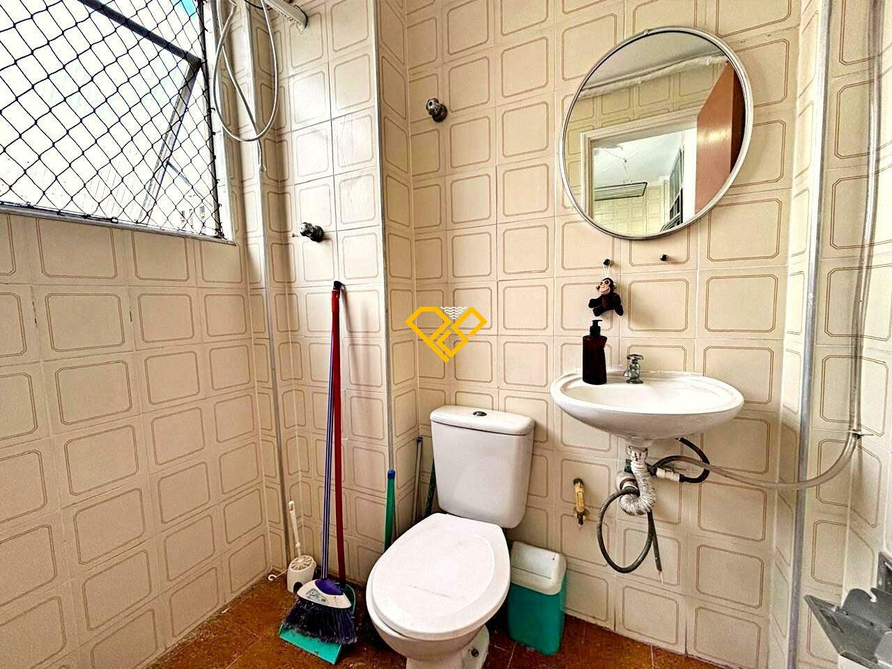Apartamento à venda no Aparecida: Wc de serviço