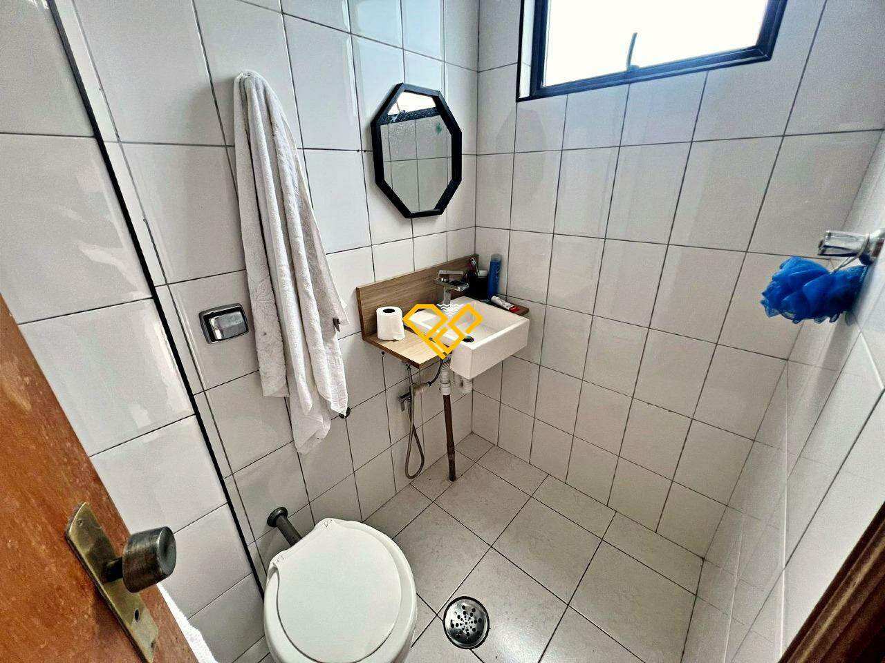 Apartamento à venda no Aparecida: Wc de serviço