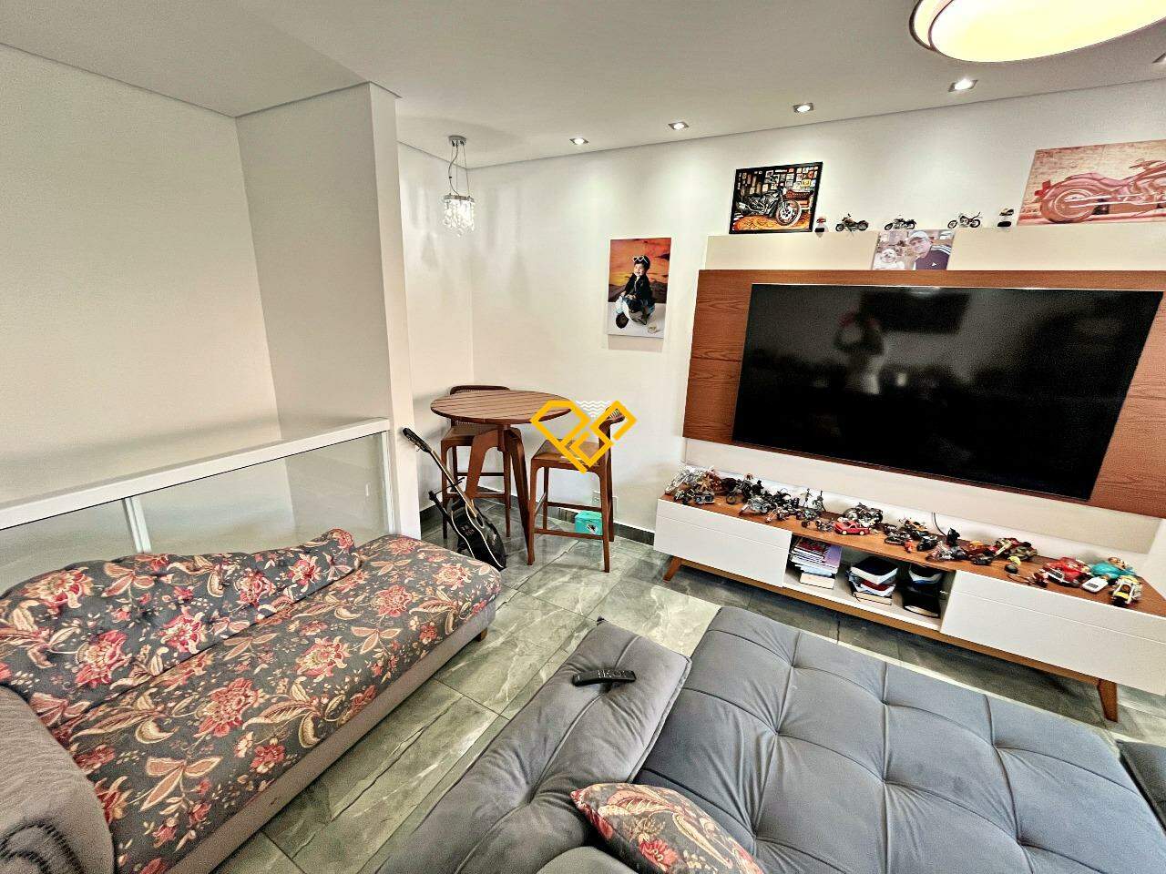Sobreposta Alta à venda no Estuário: Sala