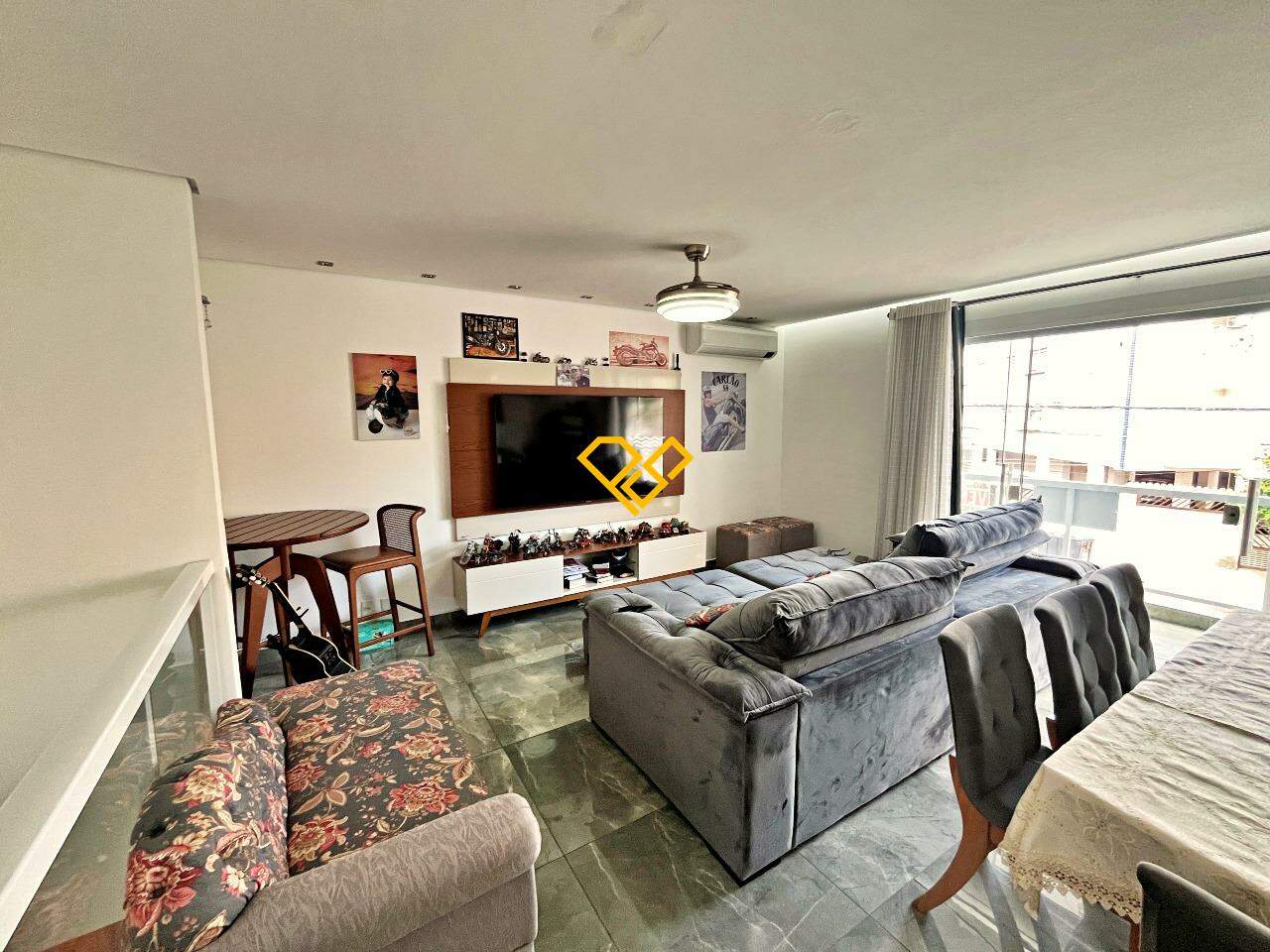 Sobreposta Alta à venda no Estuário: Sala