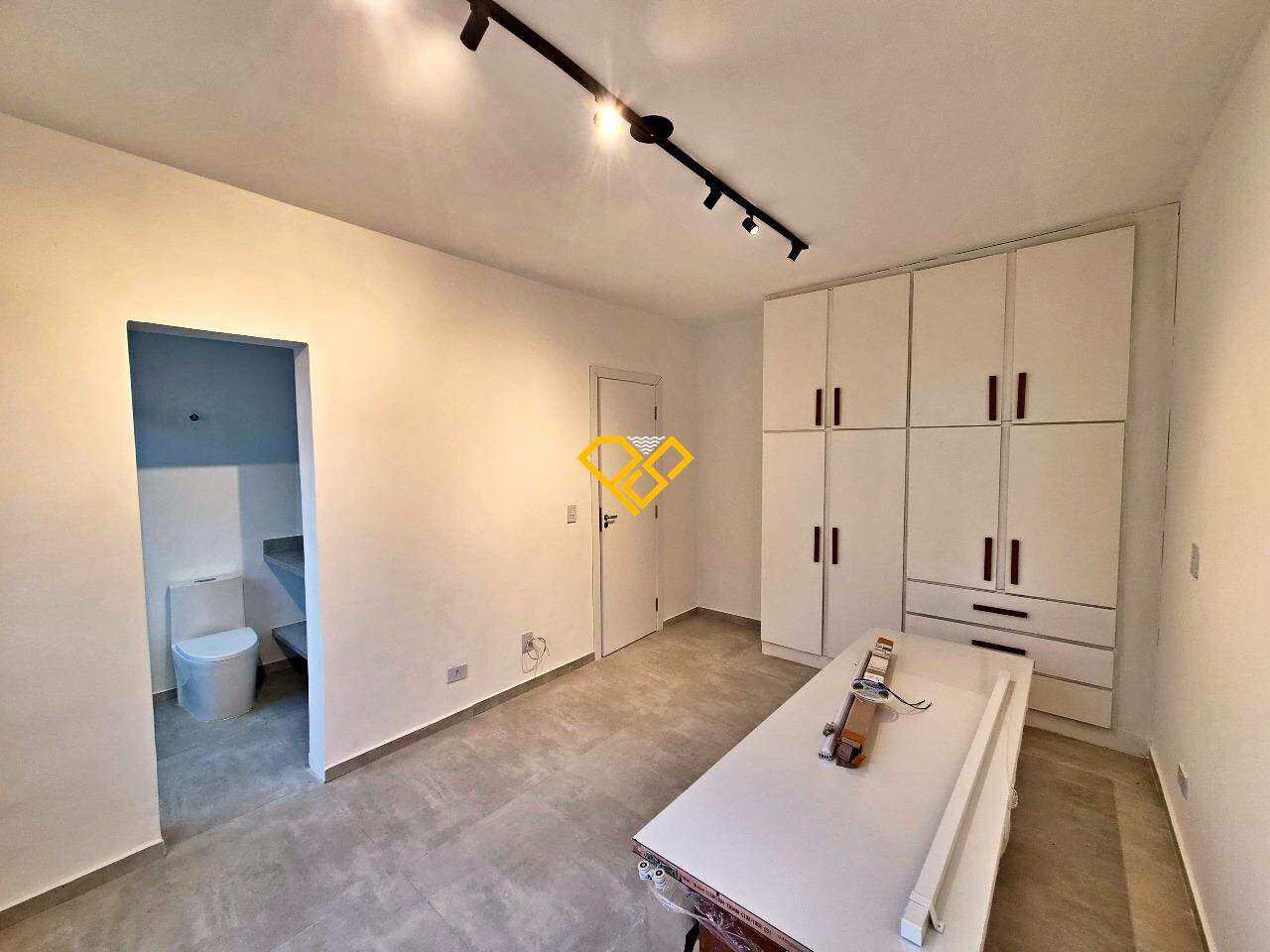 Apartamento à venda no Embaré: Dormitório - suíte