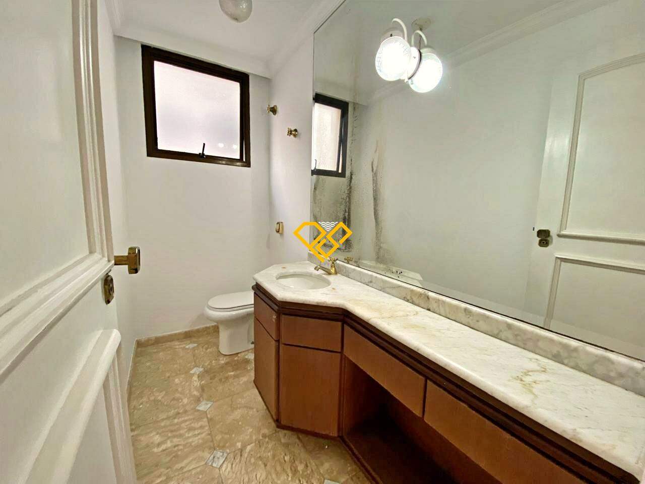 Apartamento à venda no Boqueirão: Lavabo