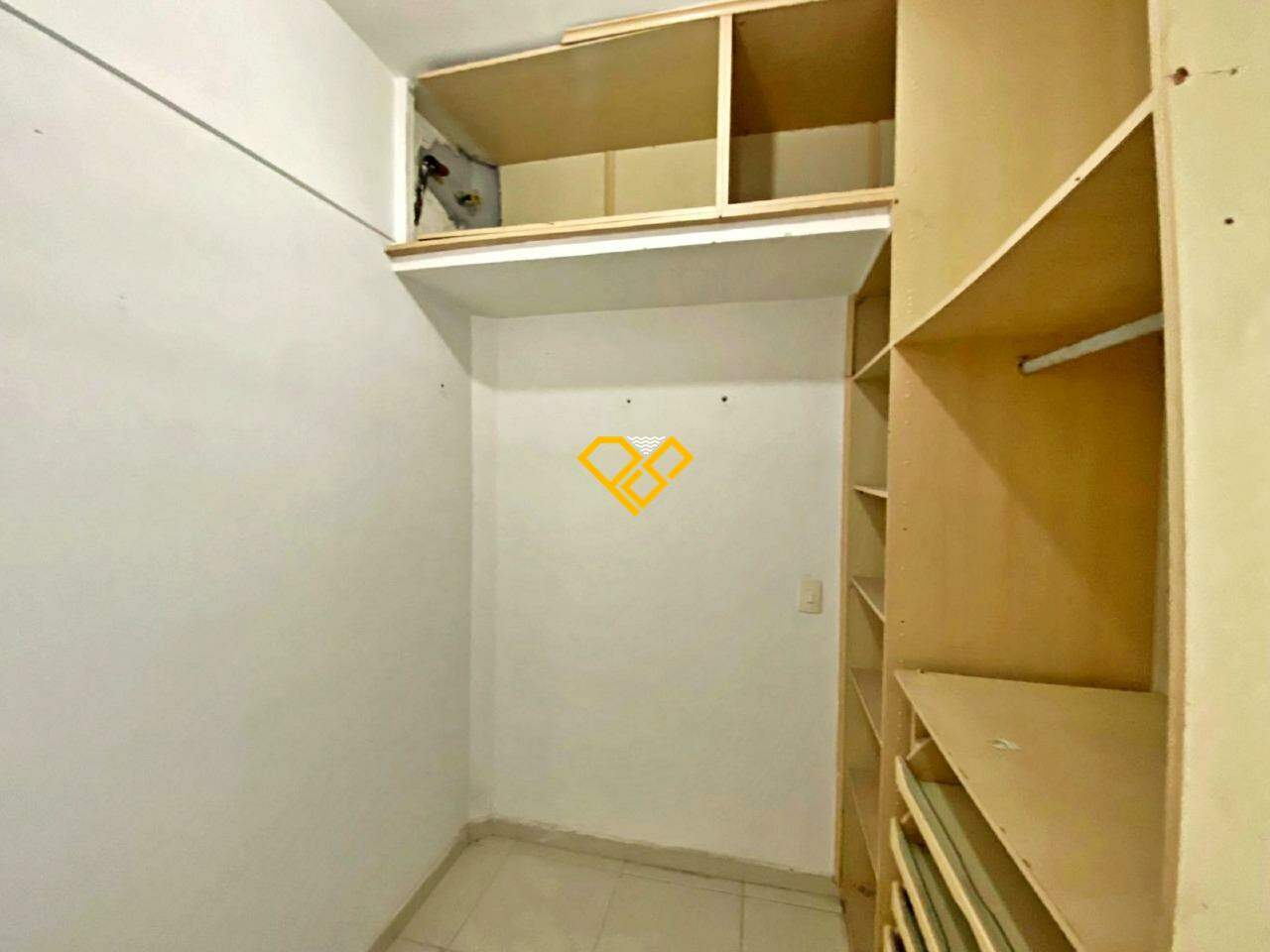 Apartamento à venda no Boqueirão: Dependência
