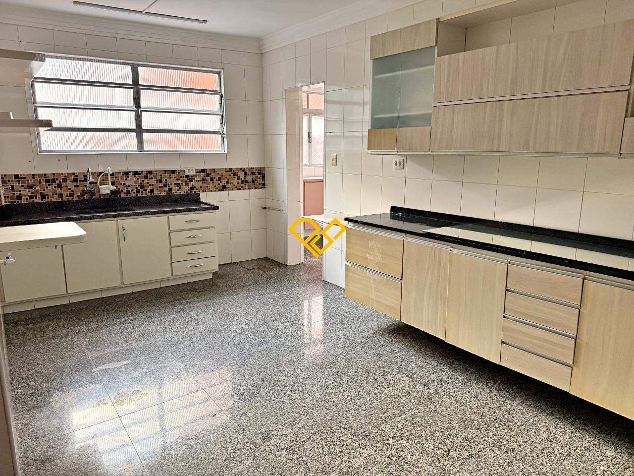 Apartamento à venda no Ponta da Praia: Cozinha