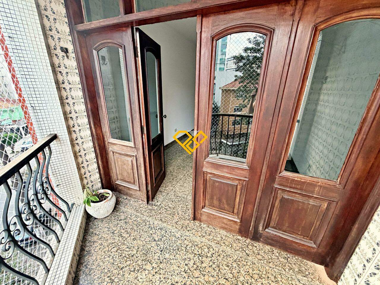 Apartamento para aluguel no Ponta da Praia: Varanda