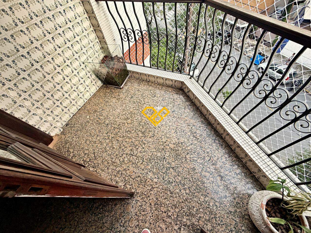 Apartamento para aluguel no Ponta da Praia: Varanda