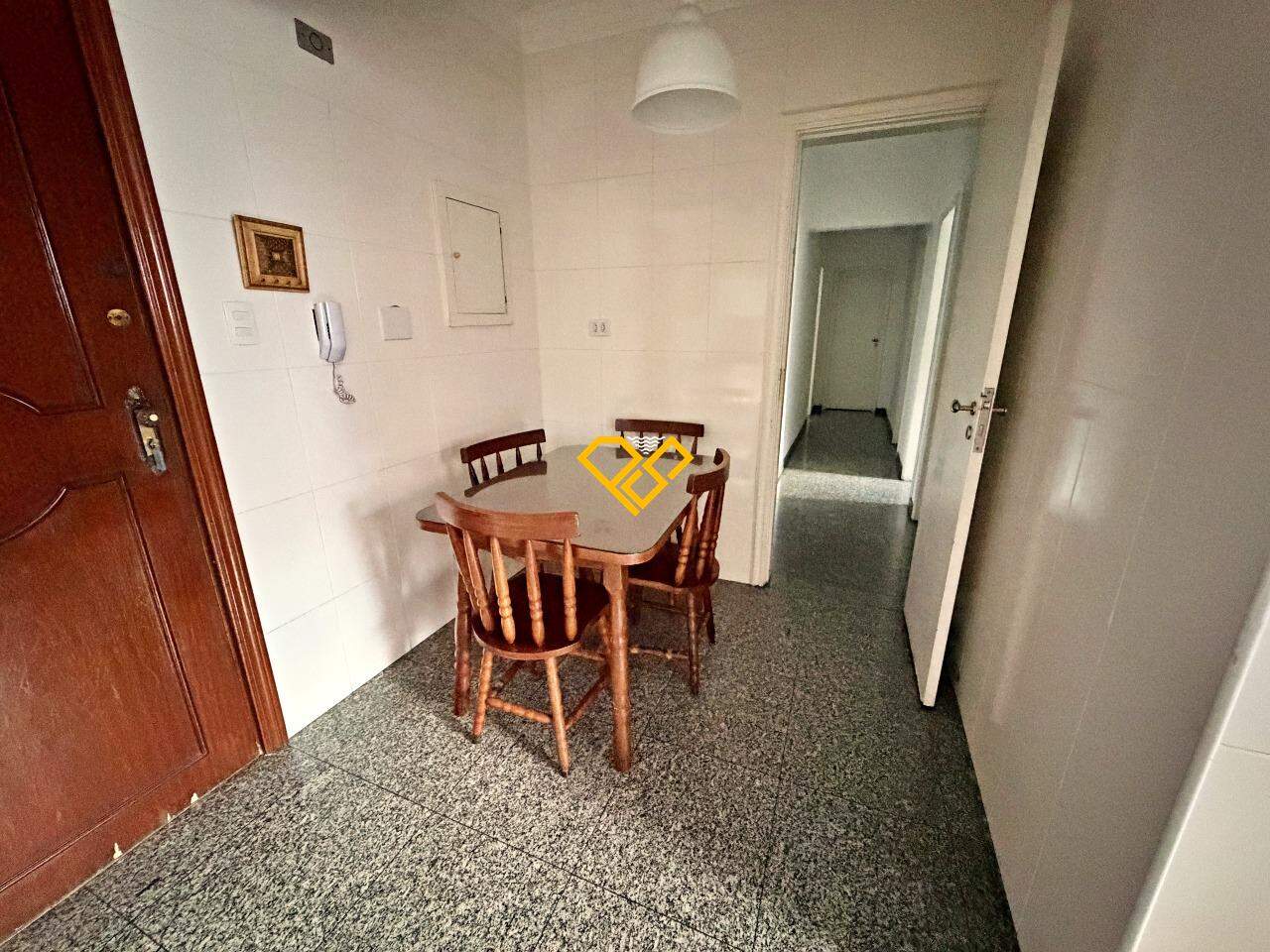 Apartamento para aluguel no Ponta da Praia: Sala