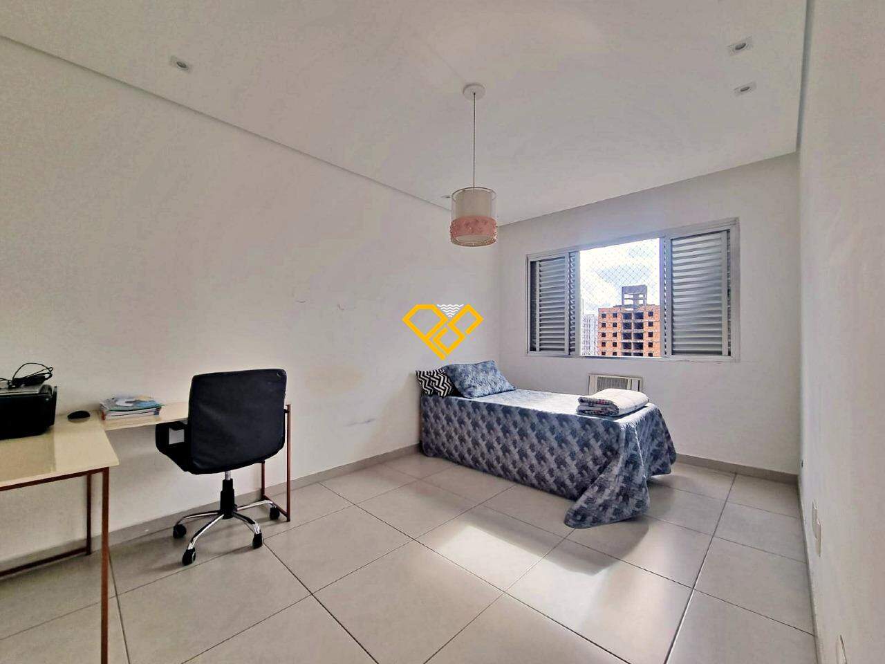 Apartamento à venda no Embaré: Dormitório 2