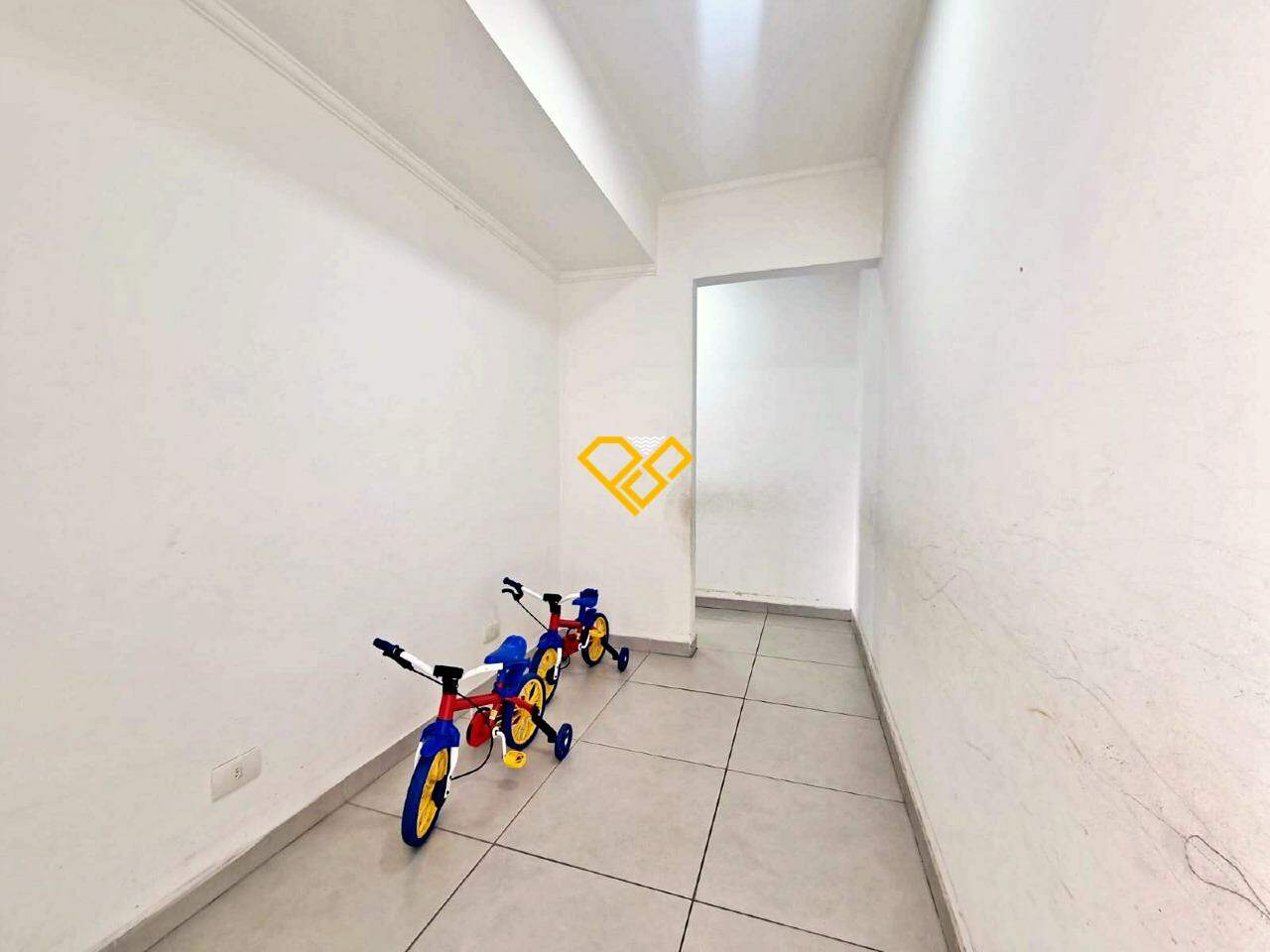 Apartamento à venda no Embaré: Corredor