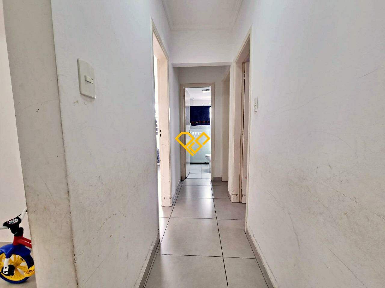 Apartamento à venda no Embaré: Área íntima