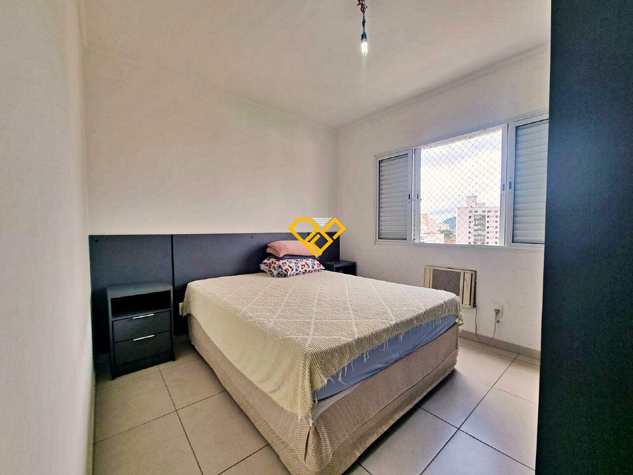 Apartamento à venda no Embaré: Dormitório 1 - suíte