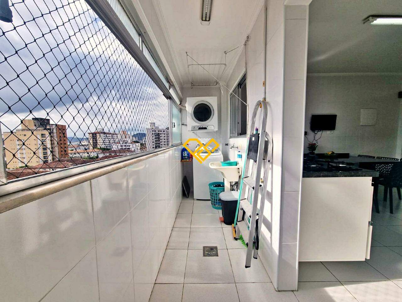 Apartamento à venda no Embaré: Área de serviço