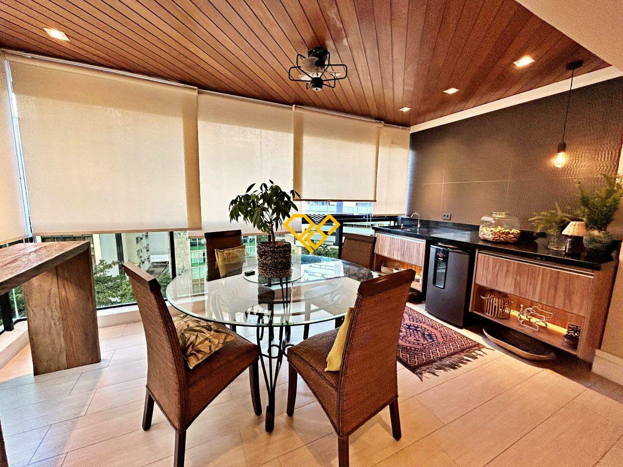 Apartamento para aluguel no Gonzaga: Varanda