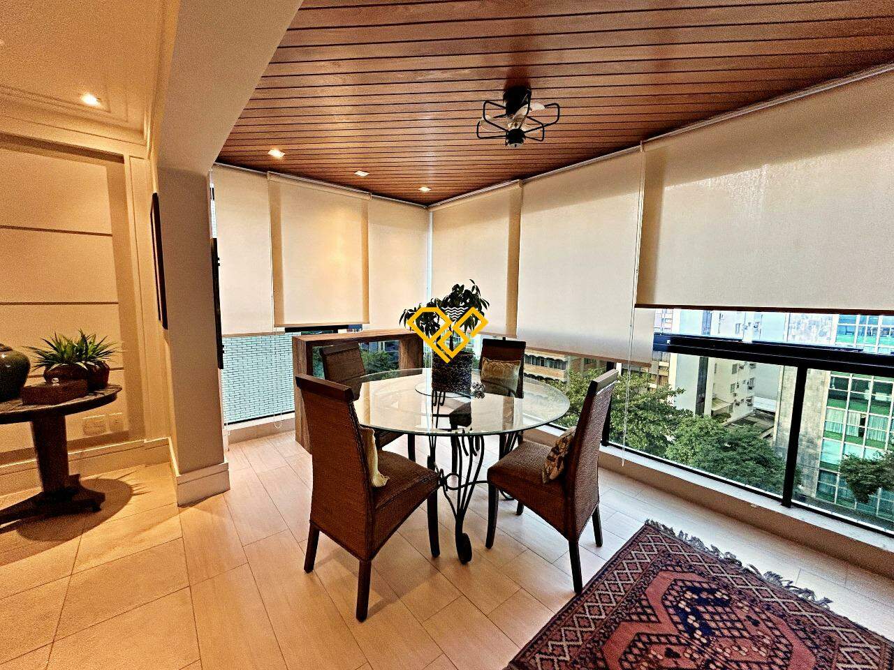Apartamento para aluguel no Gonzaga: Varanda