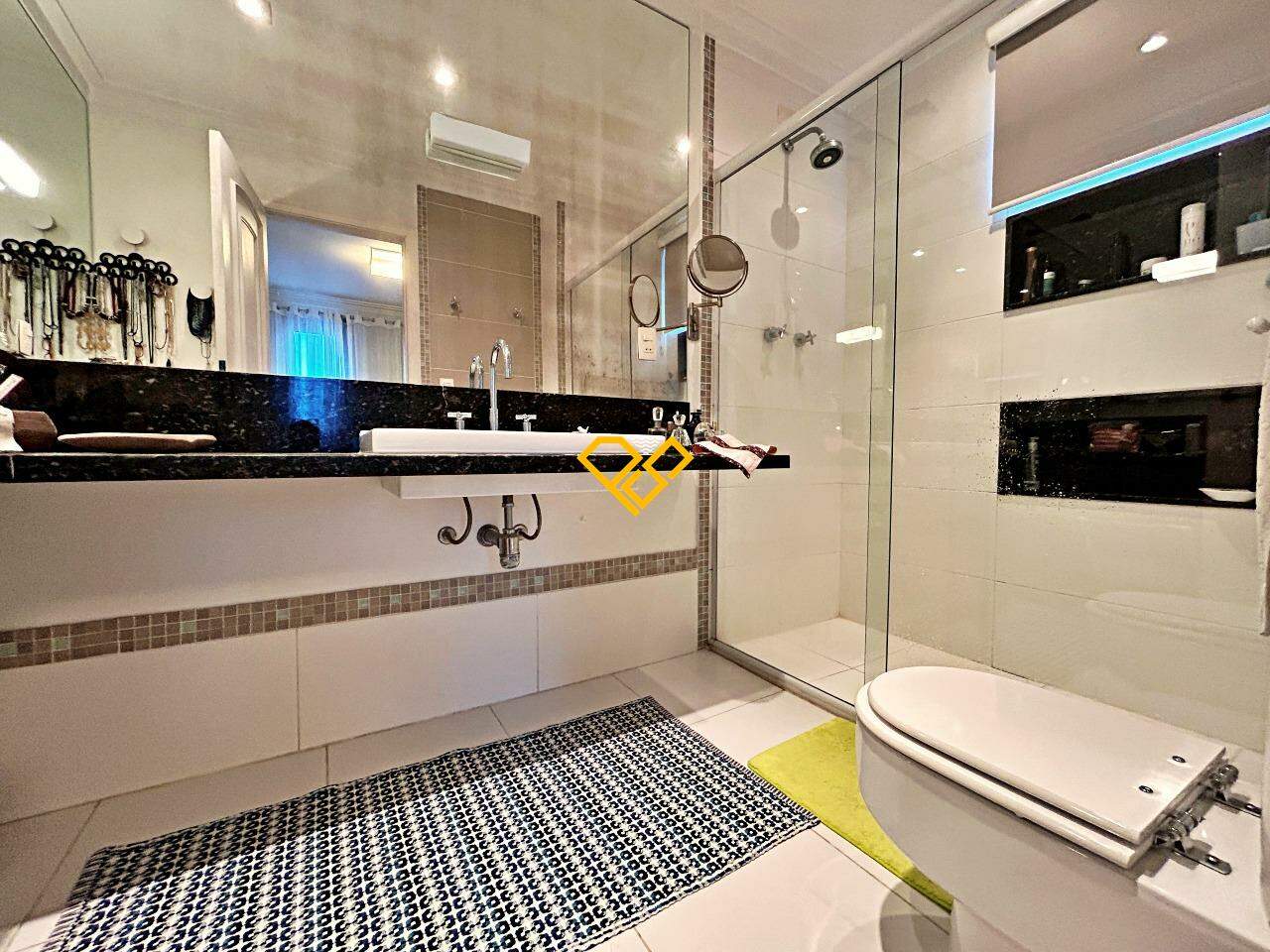 Apartamento para aluguel no Gonzaga: Wc suíte 1 master