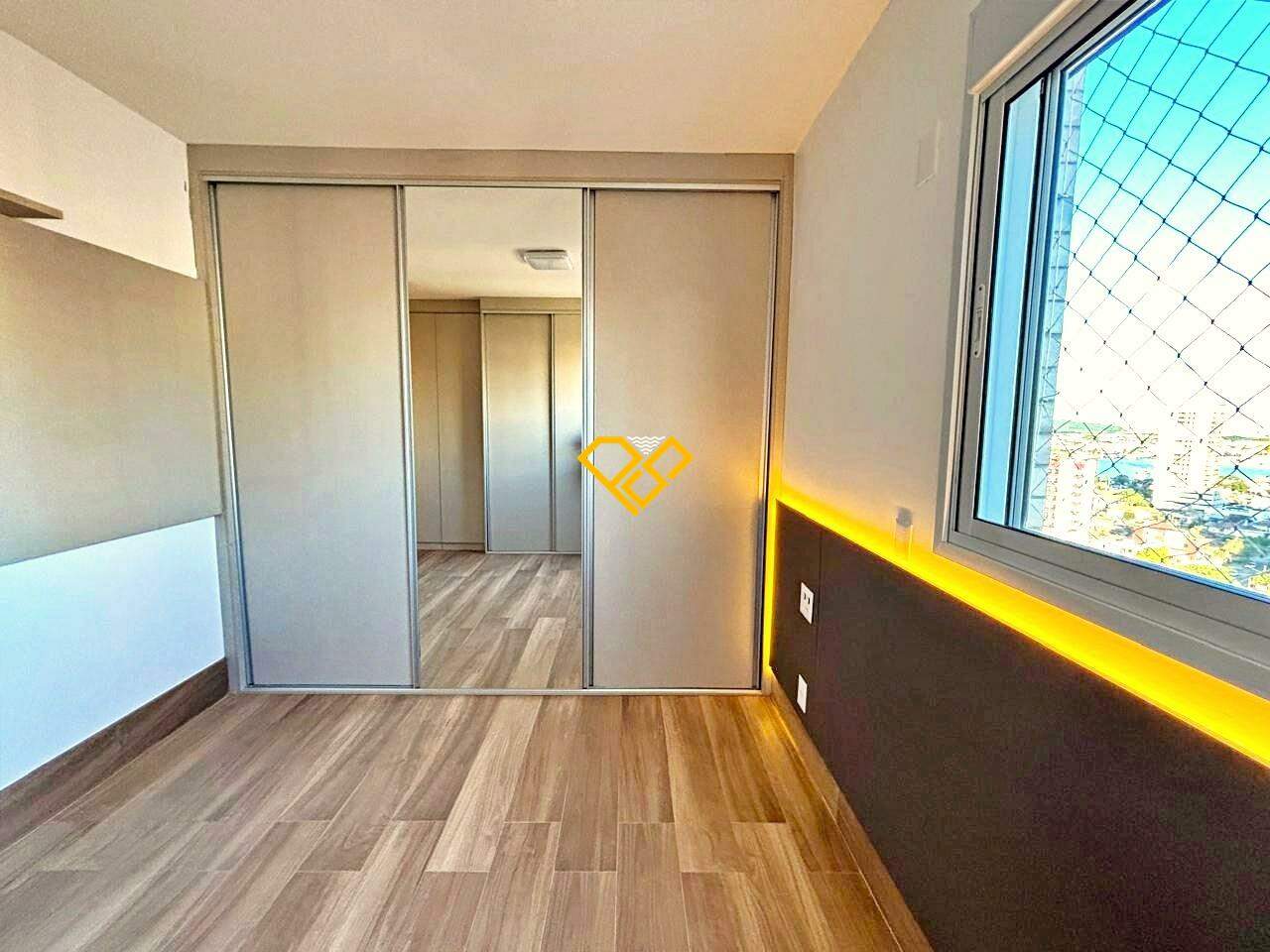 Apartamento à venda no Ponta da Praia: Dormitório 1 - suíte