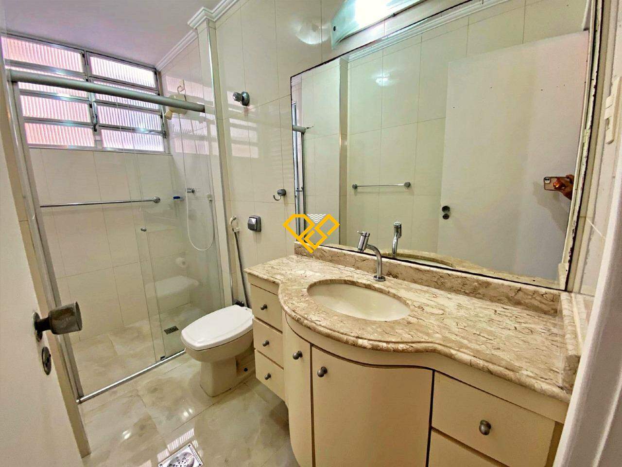 Apartamento à venda no Gonzaga: Wc suíte