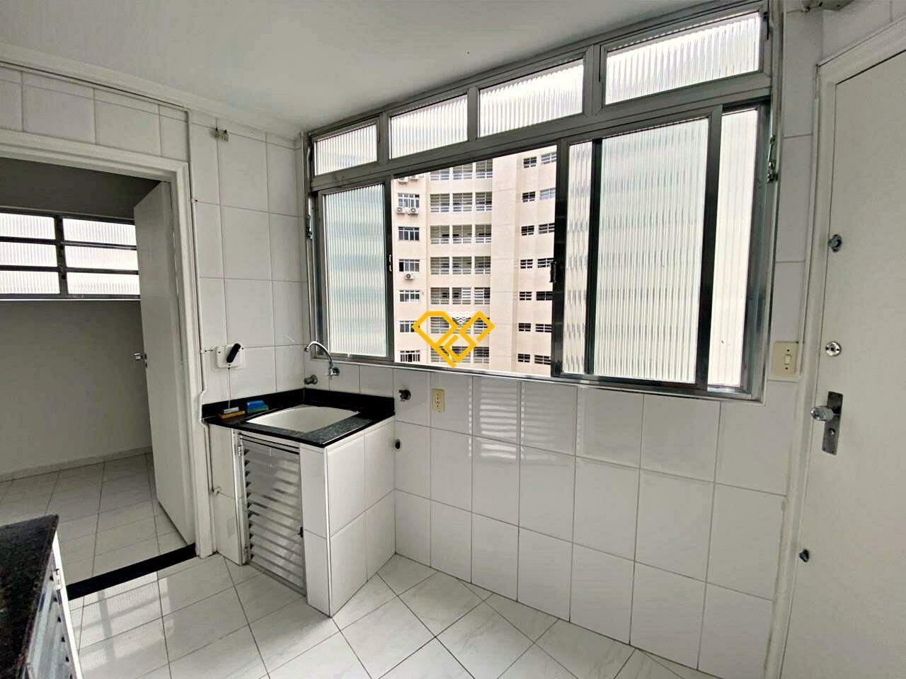 Apartamento à venda no Gonzaga: Cozinha