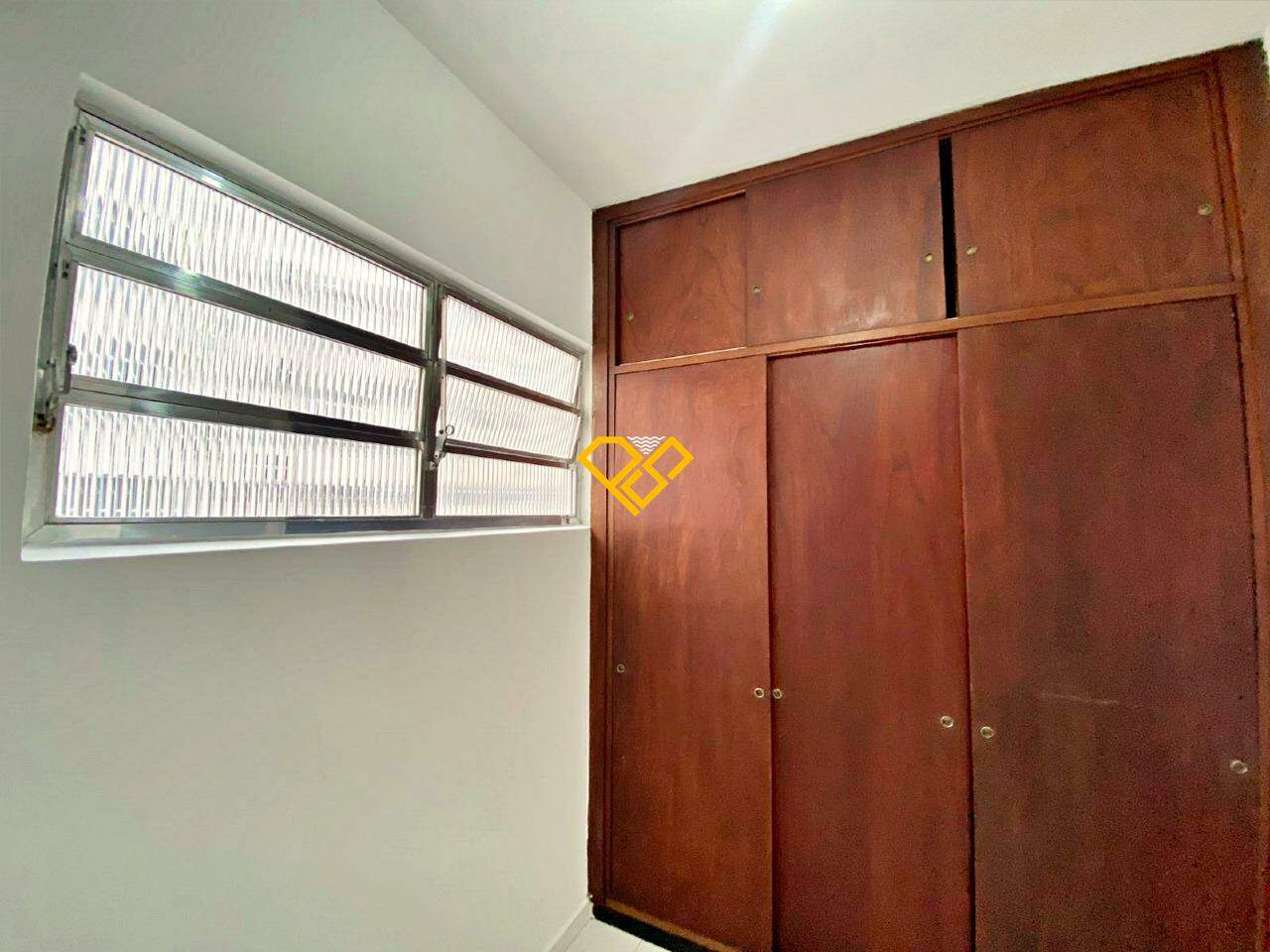 Apartamento à venda no Gonzaga: Dependência
