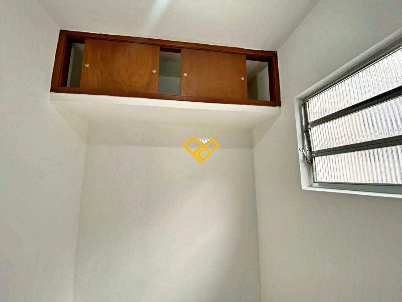 Apartamento à venda no Gonzaga: Dependência