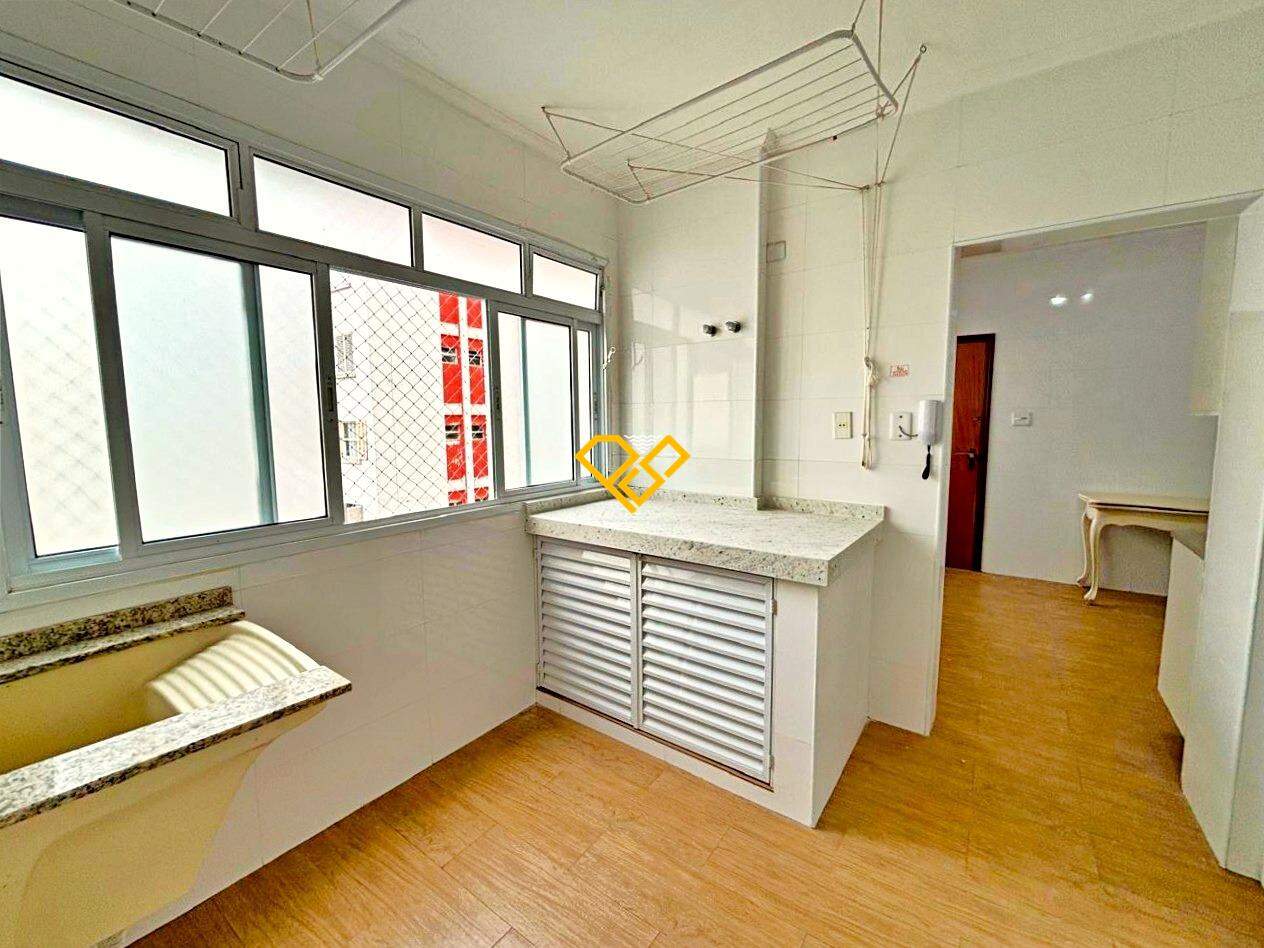 Apartamento à venda no Gonzaga: Área de serviço