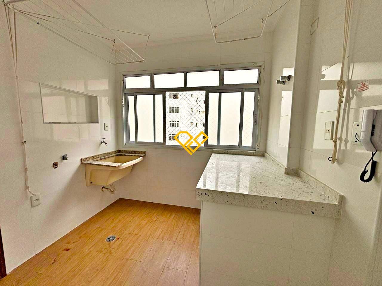 Apartamento à venda no Gonzaga: Área de serviço