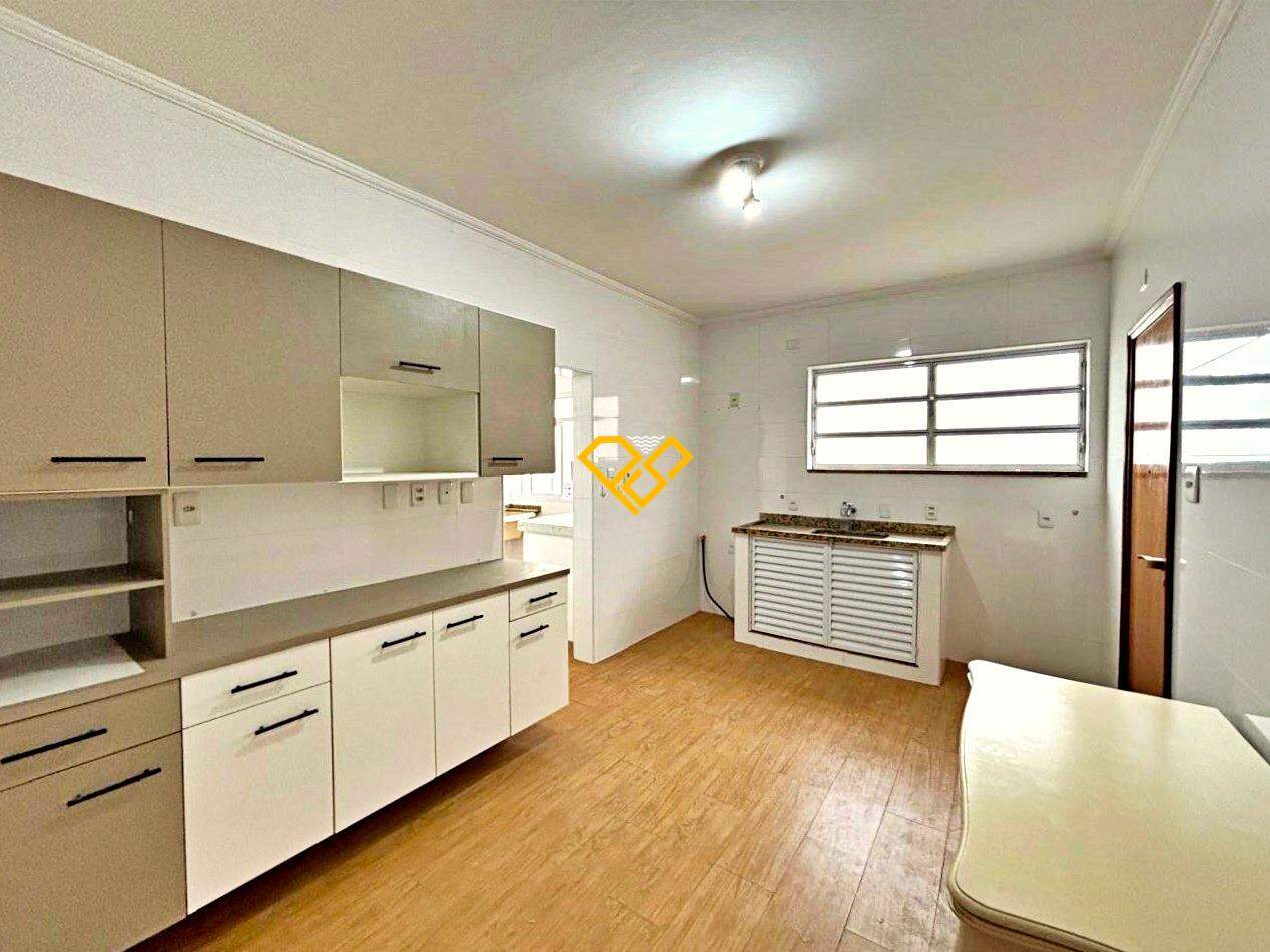 Apartamento à venda no Gonzaga: Cozinha
