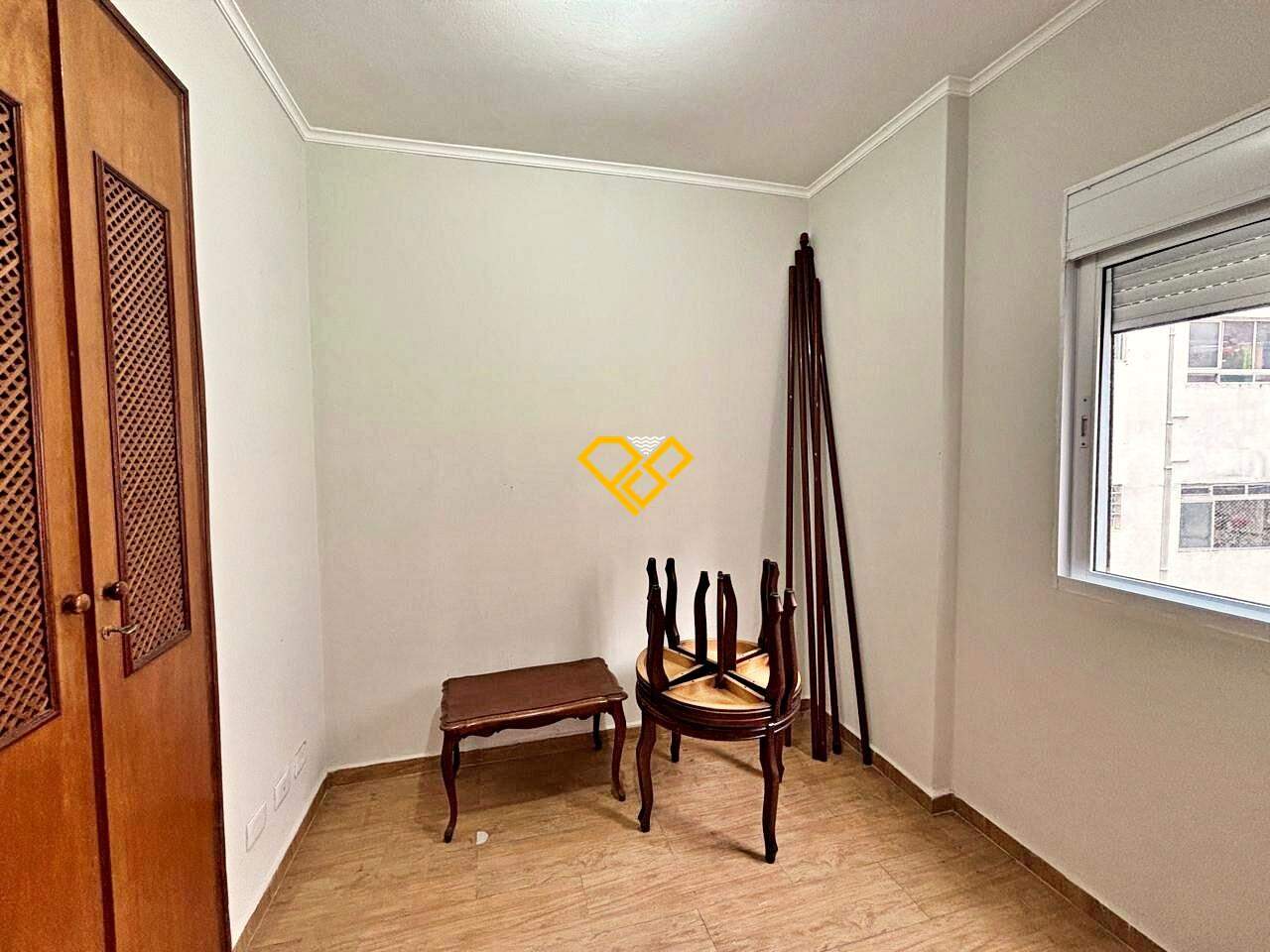 Apartamento à venda no Gonzaga: Dependência