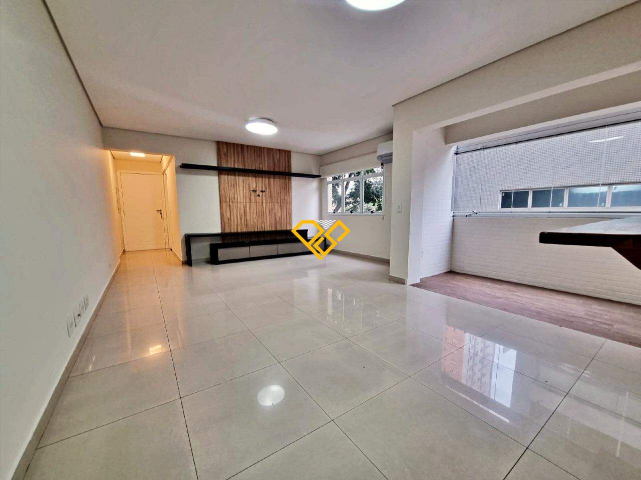 Apartamento para aluguel no Embaré: Sala