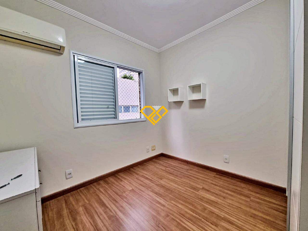 Apartamento para aluguel no Embaré: Dormitório 3