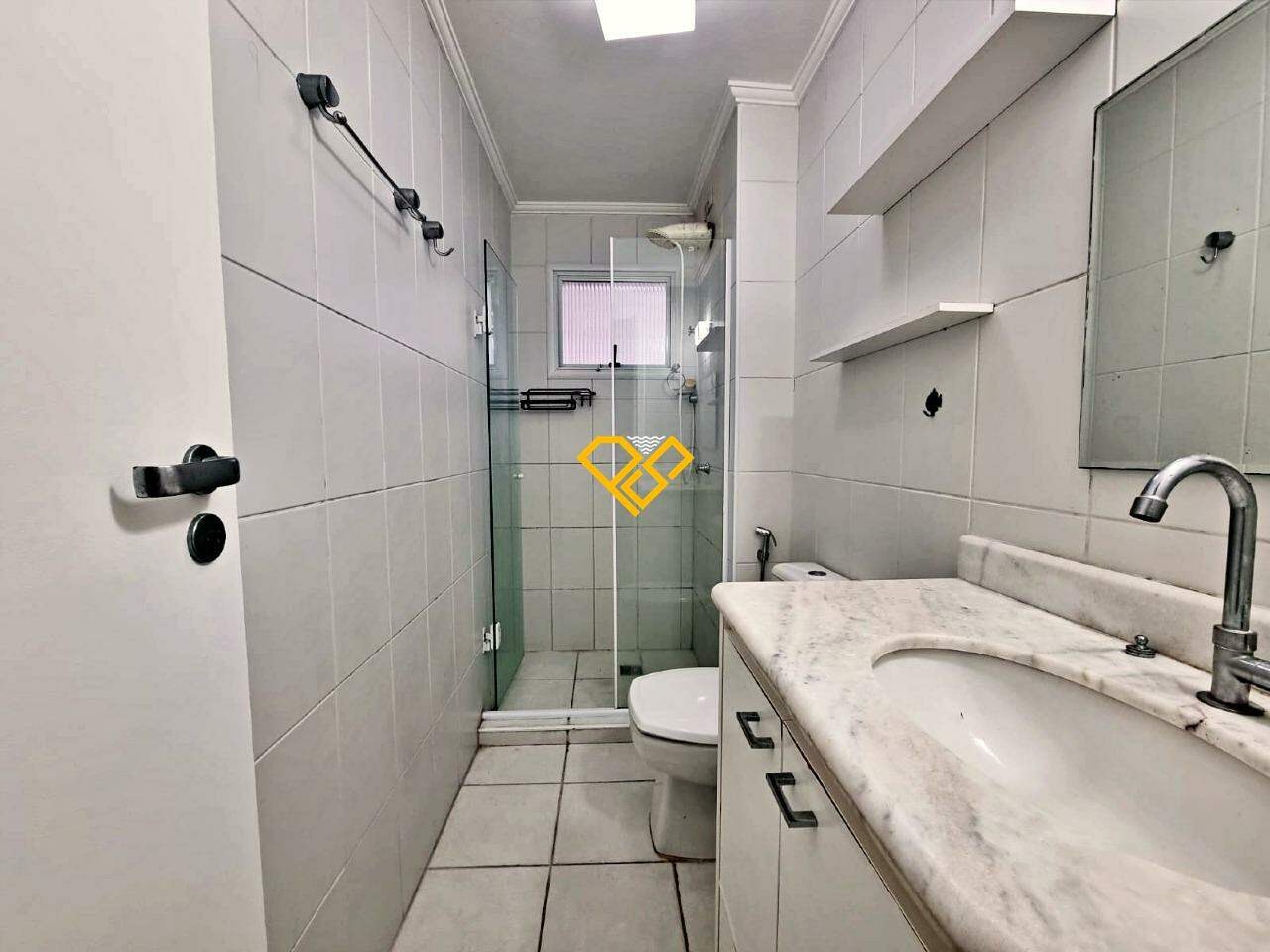 Apartamento para aluguel no Embaré: Wc social
