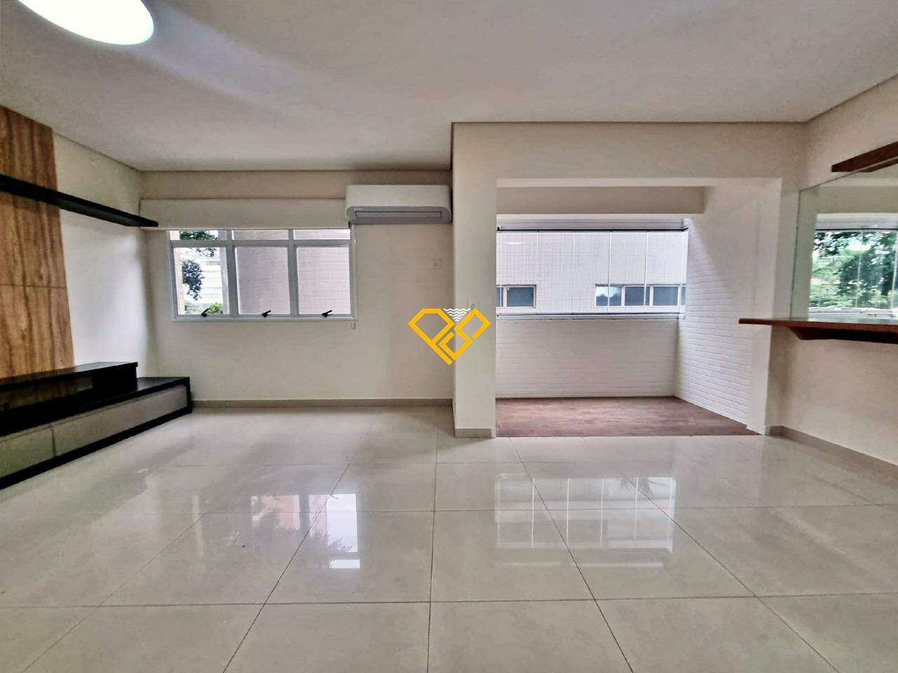 Apartamento para aluguel no Embaré: Sala