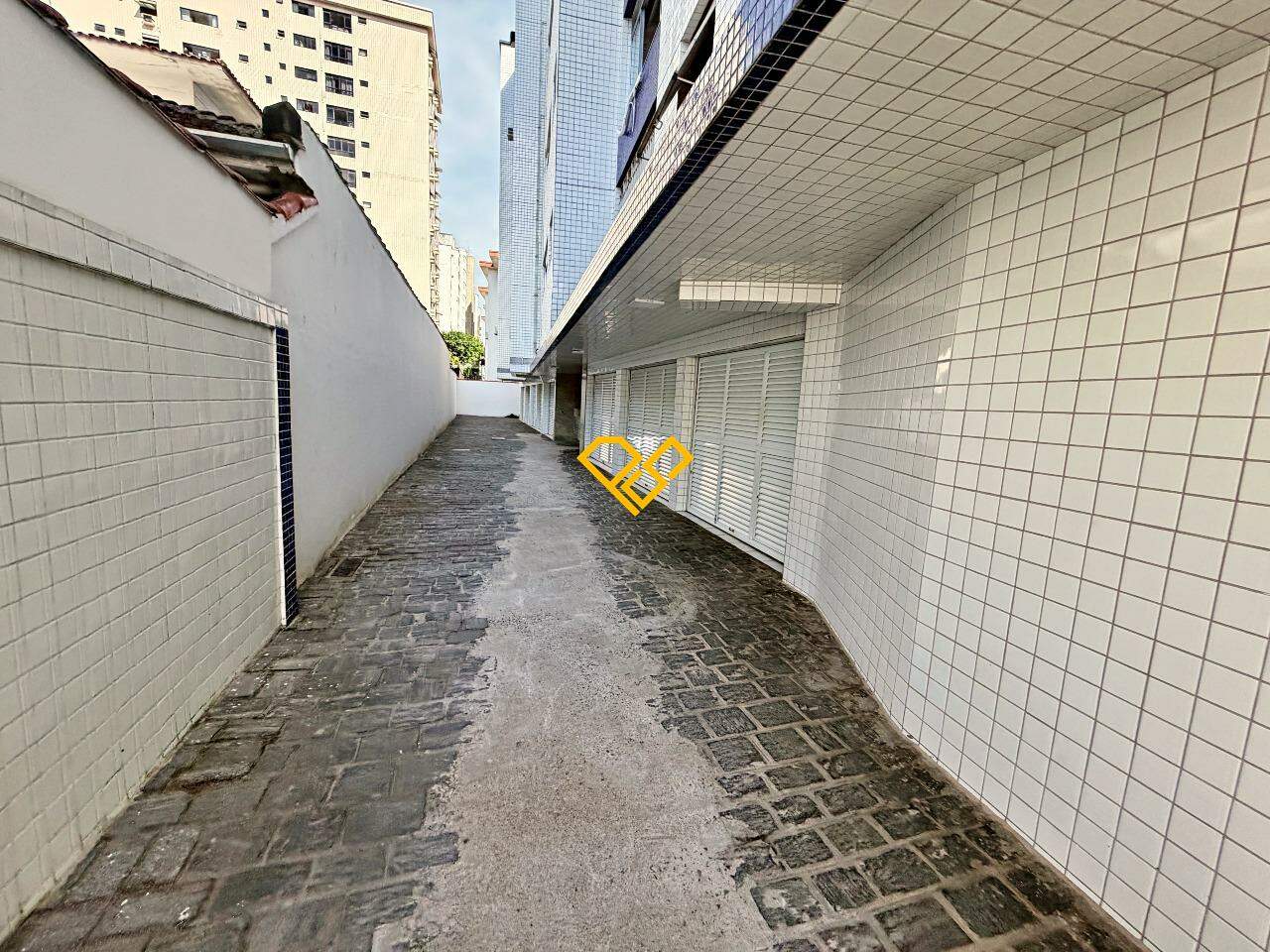 Apartamento à venda no Ponta da Praia: Garagem