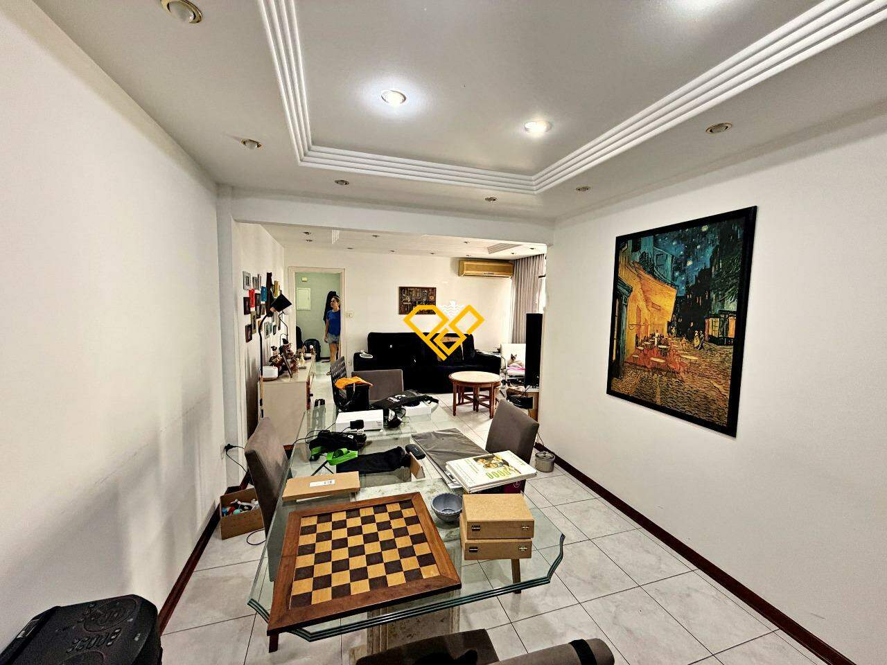 Apartamento à venda no Ponta da Praia: Sala