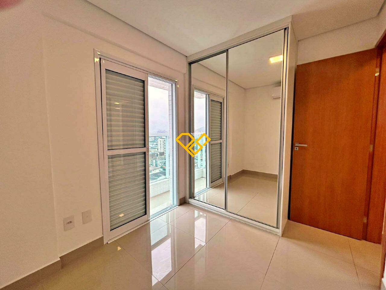 Apartamento à venda no Embaré: Dormitório 1