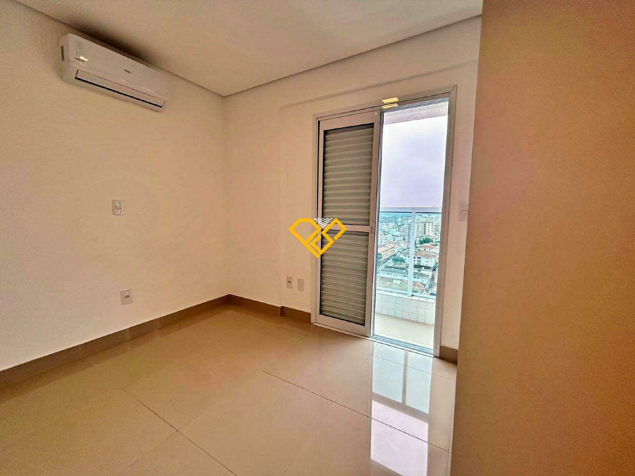 Apartamento à venda no Embaré: Dormitório 2