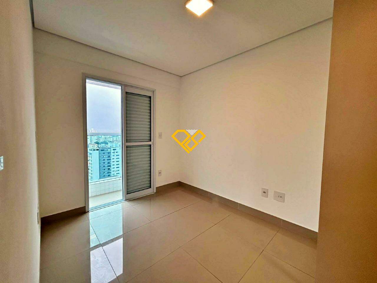 Apartamento à venda no Embaré: Dormitório 2