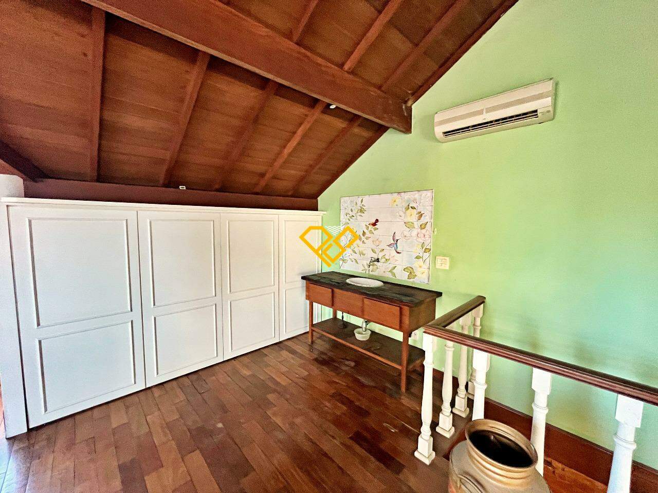 Sobrado à venda no Gonzaga: Sala 2° piso