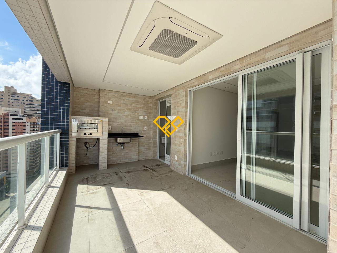 Apartamento à venda no Aparecida: Varanda