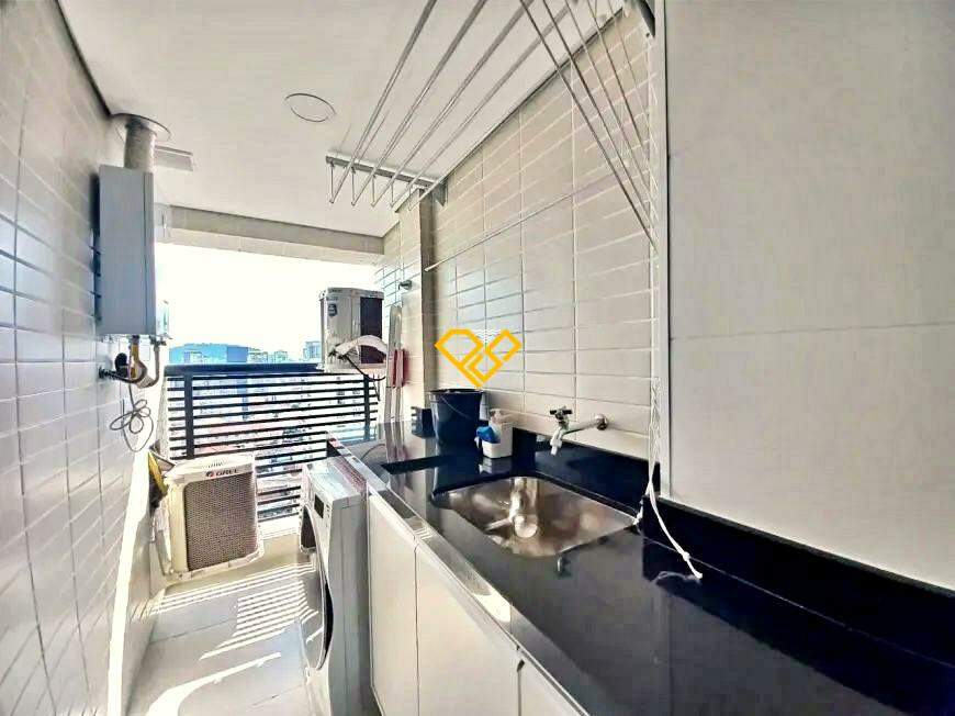 Apartamento à venda no Gonzaga: Área de serviço